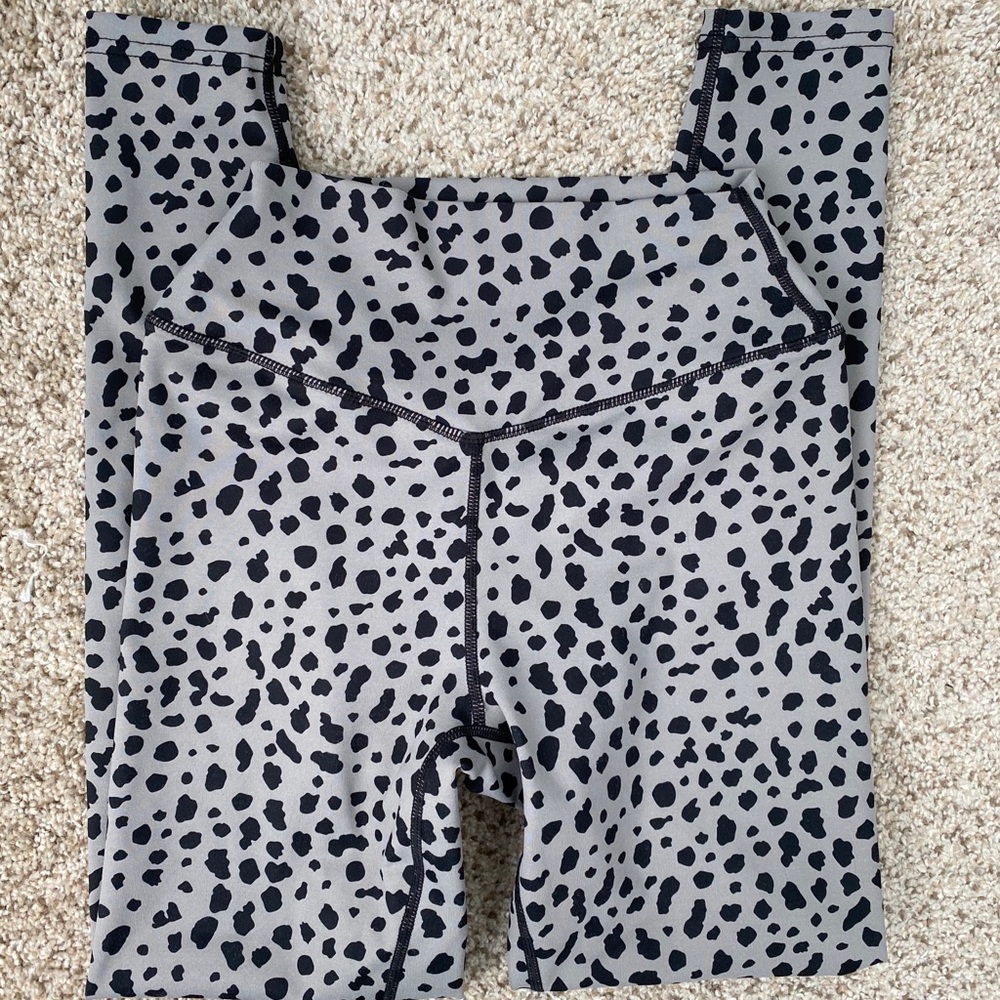 Balance Gray Snow Leopard Leggings